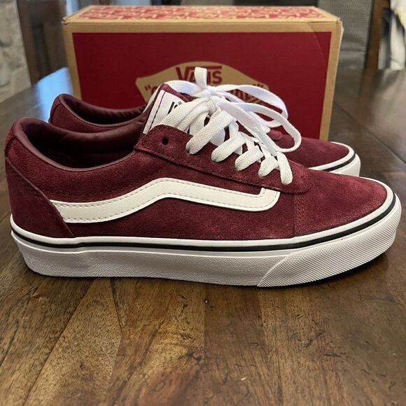 Vans Suede Old Skool Shoes - Picture 11 of 12
